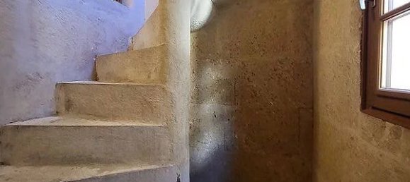 4 bedrooms Apartment in Tarascon, France No. 342896 2