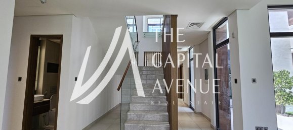 Villa T4 em Yas Island, UAE N.º 33685 15