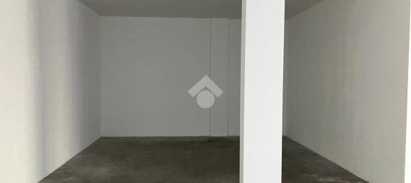 1-salle Propriété commerciale à Foggia, Italy No. 31759 6