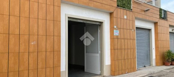 1-salle Propriété commerciale à Foggia, Italy No. 31759 3