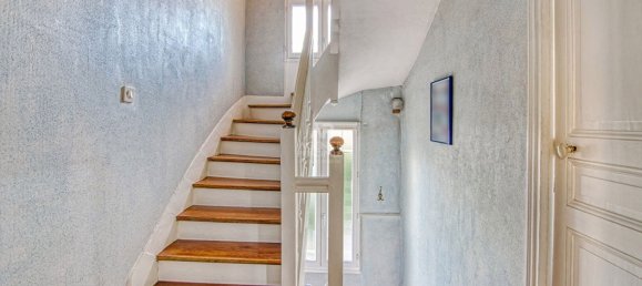 6 bedrooms House in Versailles, France No. 293289 5