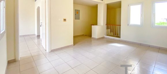 4 Schlafzimmer Villa in Meadows, UAE, Nr. 31379 12