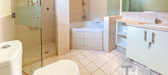 4 Schlafzimmer Villa in Meadows, UAE, Nr. 31379 9