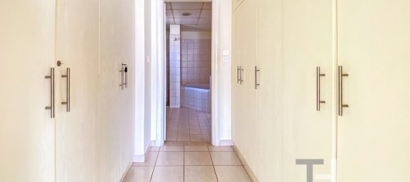 4 Schlafzimmer Villa in Meadows, UAE, Nr. 31379 19