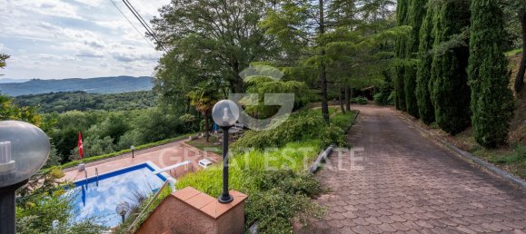 4 bedrooms Villa in Tuoro sul Trasimeno, Italy No. 288068 16