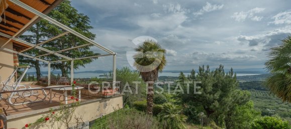 4 bedrooms Villa in Tuoro sul Trasimeno, Italy No. 288068 2