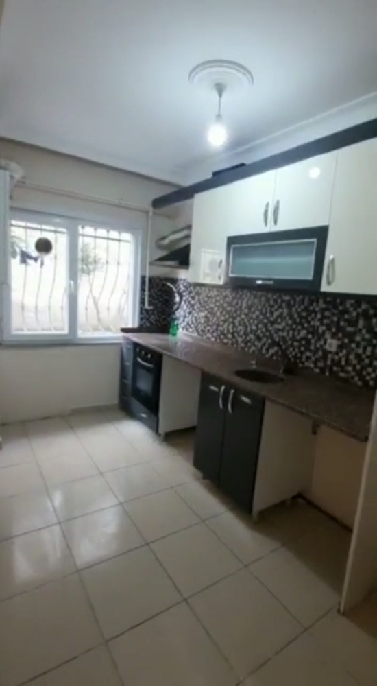 Apartment 2+1 in Istanbul, Turkey No. 32068