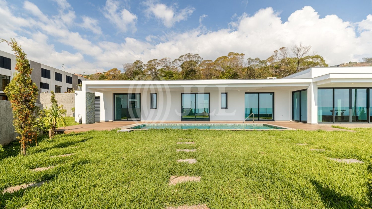 Villa de 3 dormitorios en Machico, Portugal No. 137463