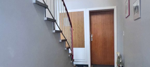 Здание с 16 комнатами в Крефельд, Германия № 310371 23