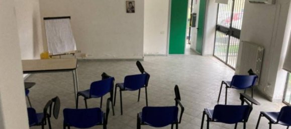 Коммерческая недвижимость 240м² в Катандзаро, Италия № 342748 4