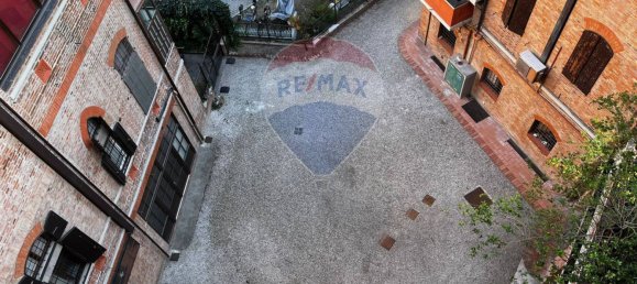 Пентхаус с 7 комнатами в Болонья, Италия № 102879 8