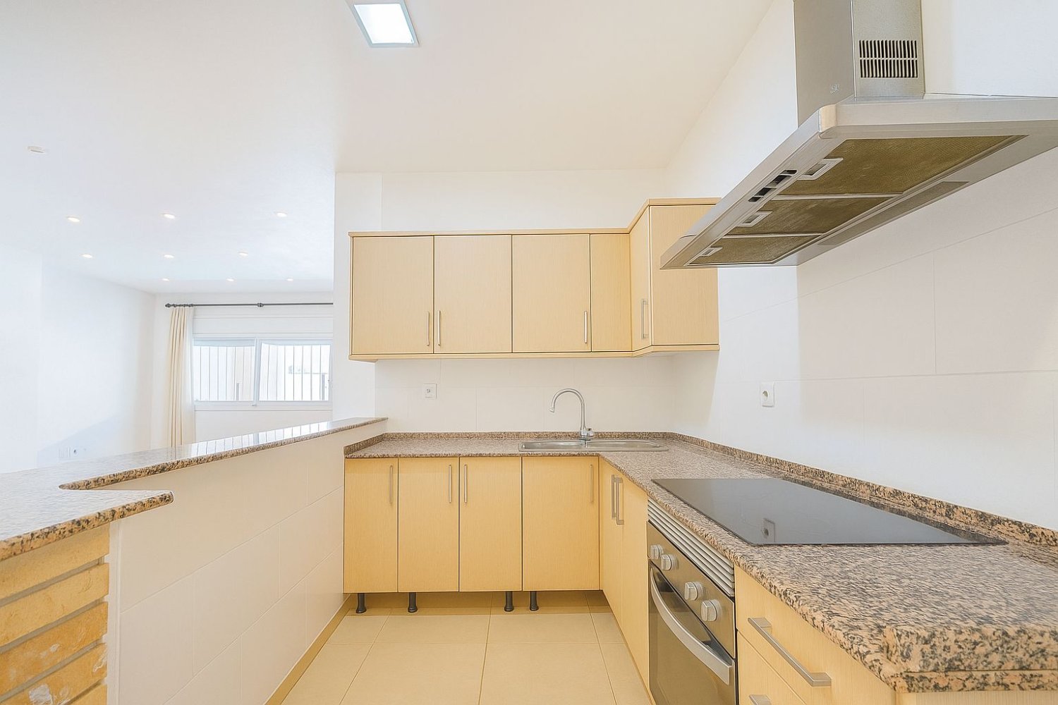 4 غرف نوم شقة في Sabadell, Spain رقم 171826