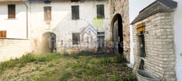 4 غرف نوم منزل في Redondesco, Italy رقم 259255 2