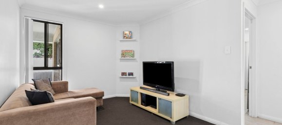 4 bedrooms House in Emerald Beach, Australia No. 192 9