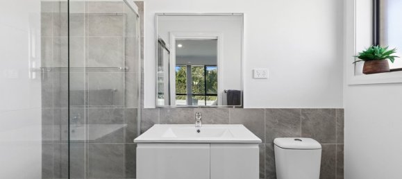 4 bedrooms House in Emerald Beach, Australia No. 192 8