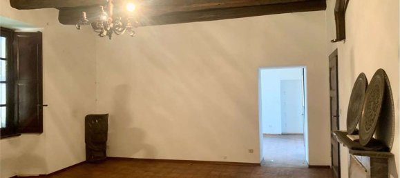 30 Schlafzimmer Haus in Momo, Italy, Nr. 335927 8