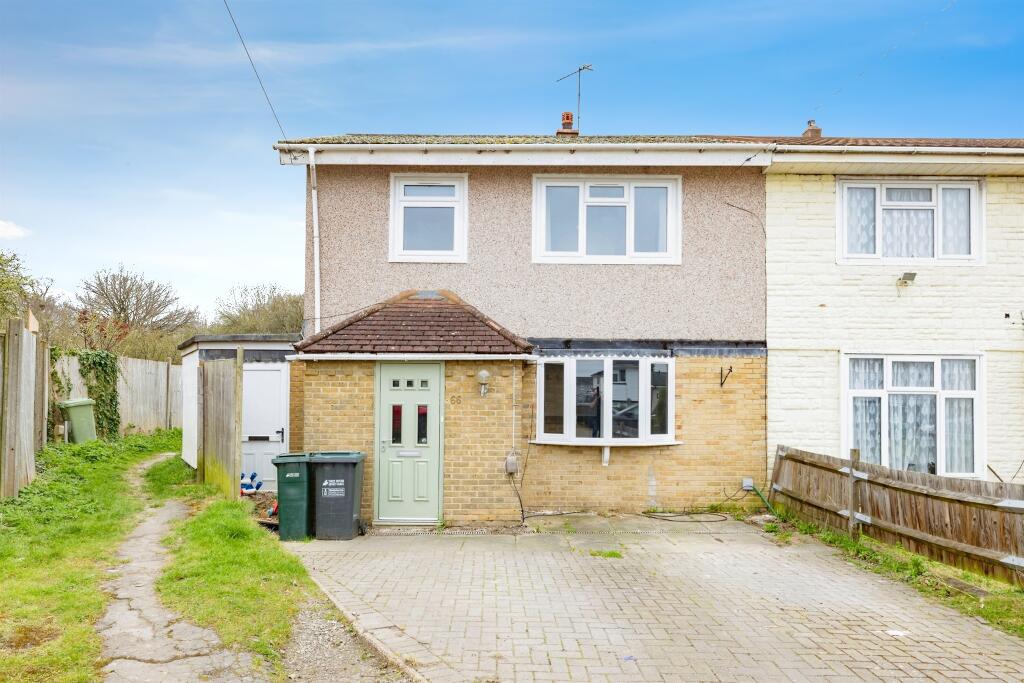 3 bedrooms House in Watford, United Kingdom No. 6055