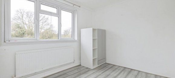 3 bedrooms House in Watford, United Kingdom No. 6055 10