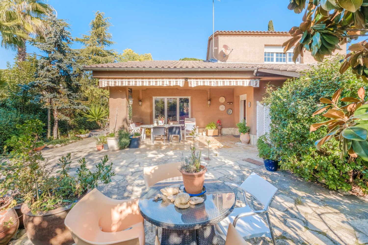 Casa de 4 dormitorios en Matadepera, Spain No. 84079