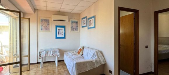 Пентхаус с 2 спальнями в Неттуно, Италия № 357047 10