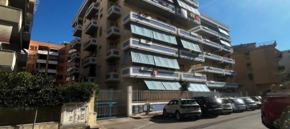 Пентхаус с 2 спальнями в Неттуно, Италия № 357047 45