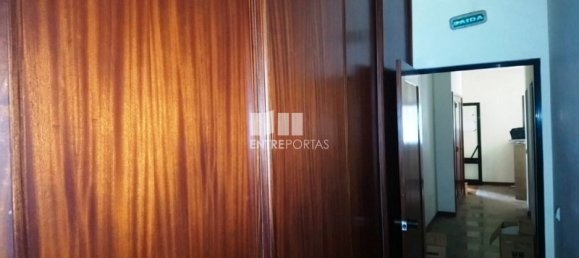 Büro in Marco de Canaveses, Portugal 109m², Nr. 82506 8