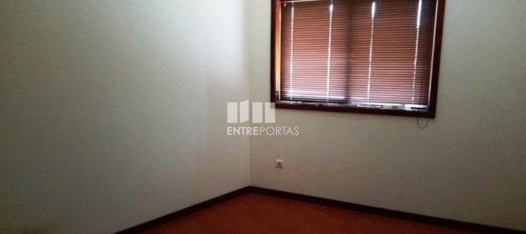 Büro in Marco de Canaveses, Portugal 109m², Nr. 82506 2