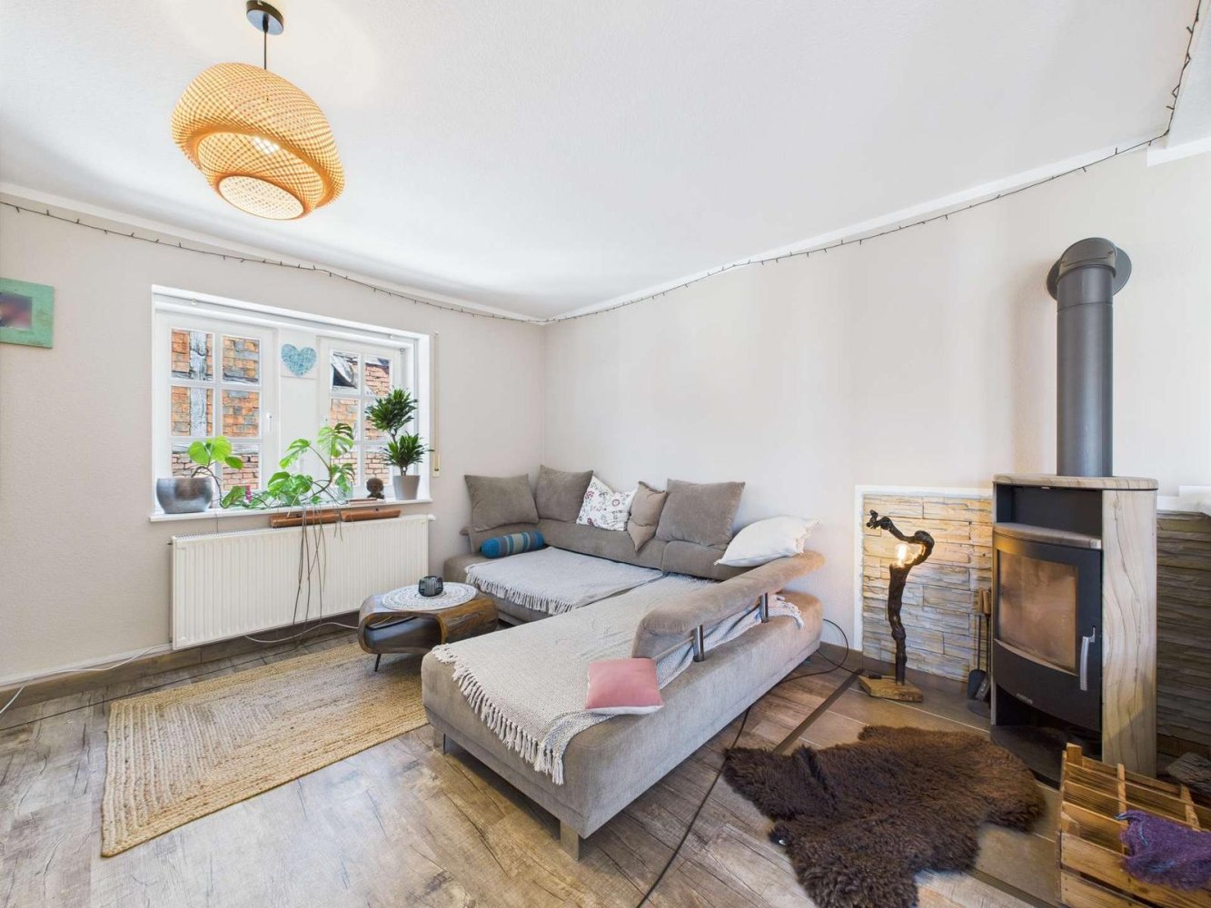 Квартира с 2 спальнями в Майн-Кинциг, Германия № 307297