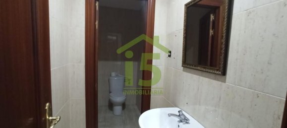 Imóvel comercial em Leon, Spain 101 m² N.º 80128 8