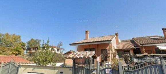 4 bedrooms Apartment in Rome, Italy No. 352538 15