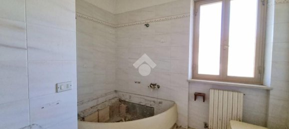 Квартира с 4 комнатами в Монсамполо дель Тронто, Италия № 218585 18