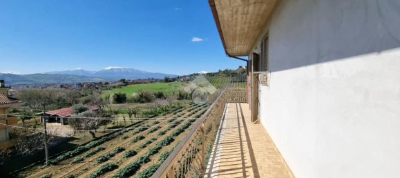 Квартира с 4 комнатами в Монсамполо дель Тронто, Италия № 218585 8