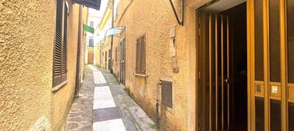 2 bedrooms Townhouse in Campoli Appennino, Italy No. 56448 5