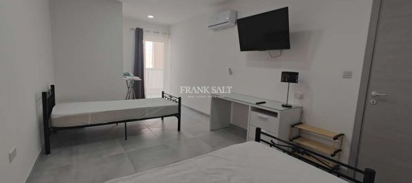 2 bedrooms Apartment in Naxxar, Malta No. 10972 8