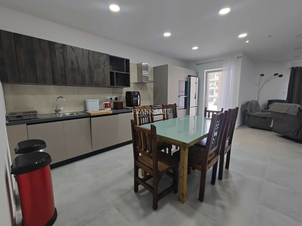 2 bedrooms Apartment in Naxxar, Malta No. 10972