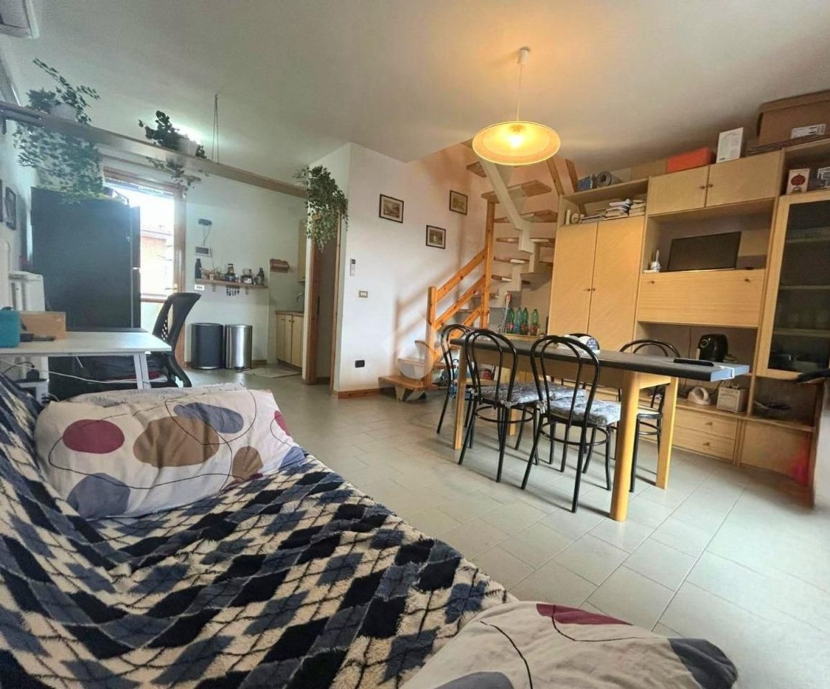 Dúplex de 4 habitaciónes en Comacchio, Italy No. 291787