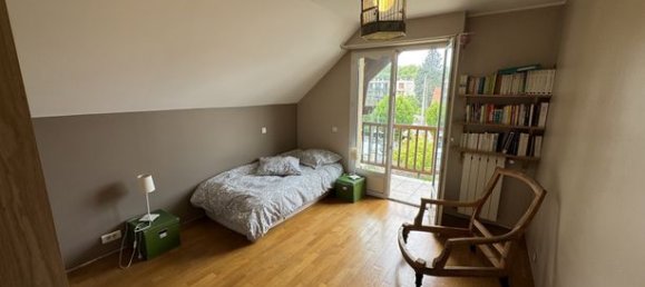 Casa de 3 dormitorios en Val-d'Oise, France No. 359090 6