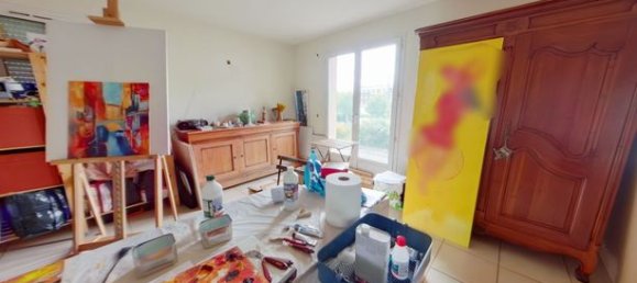 Casa de 3 dormitorios en Val-d'Oise, France No. 359090 2