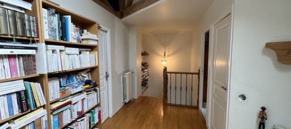 Casa de 3 dormitorios en Val-d'Oise, France No. 359090 9