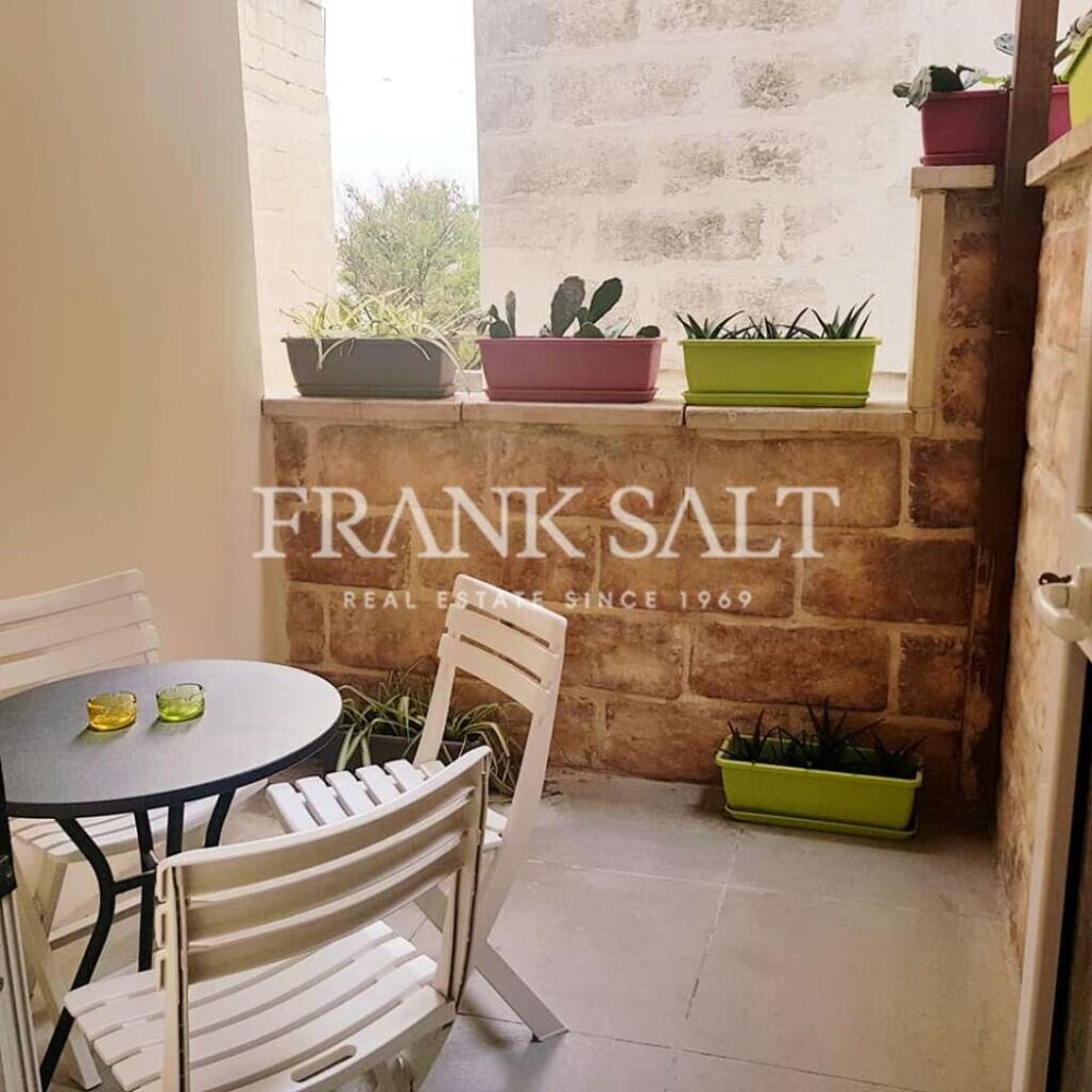Apartamento de 4 dormitorios en Pieta, Malta No. 9651