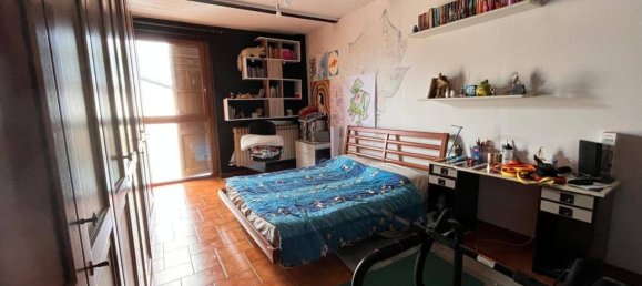 Дом с 3 спальнями в Сальмоур, Италия № 176347 38