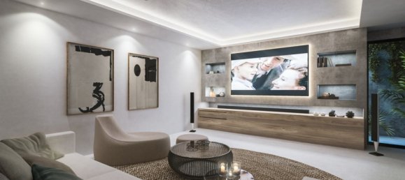 4 bedrooms Villa in Estepona, Spain No. 10073 6