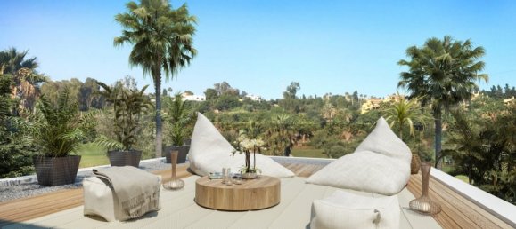 4 bedrooms Villa in Estepona, Spain No. 10073 7