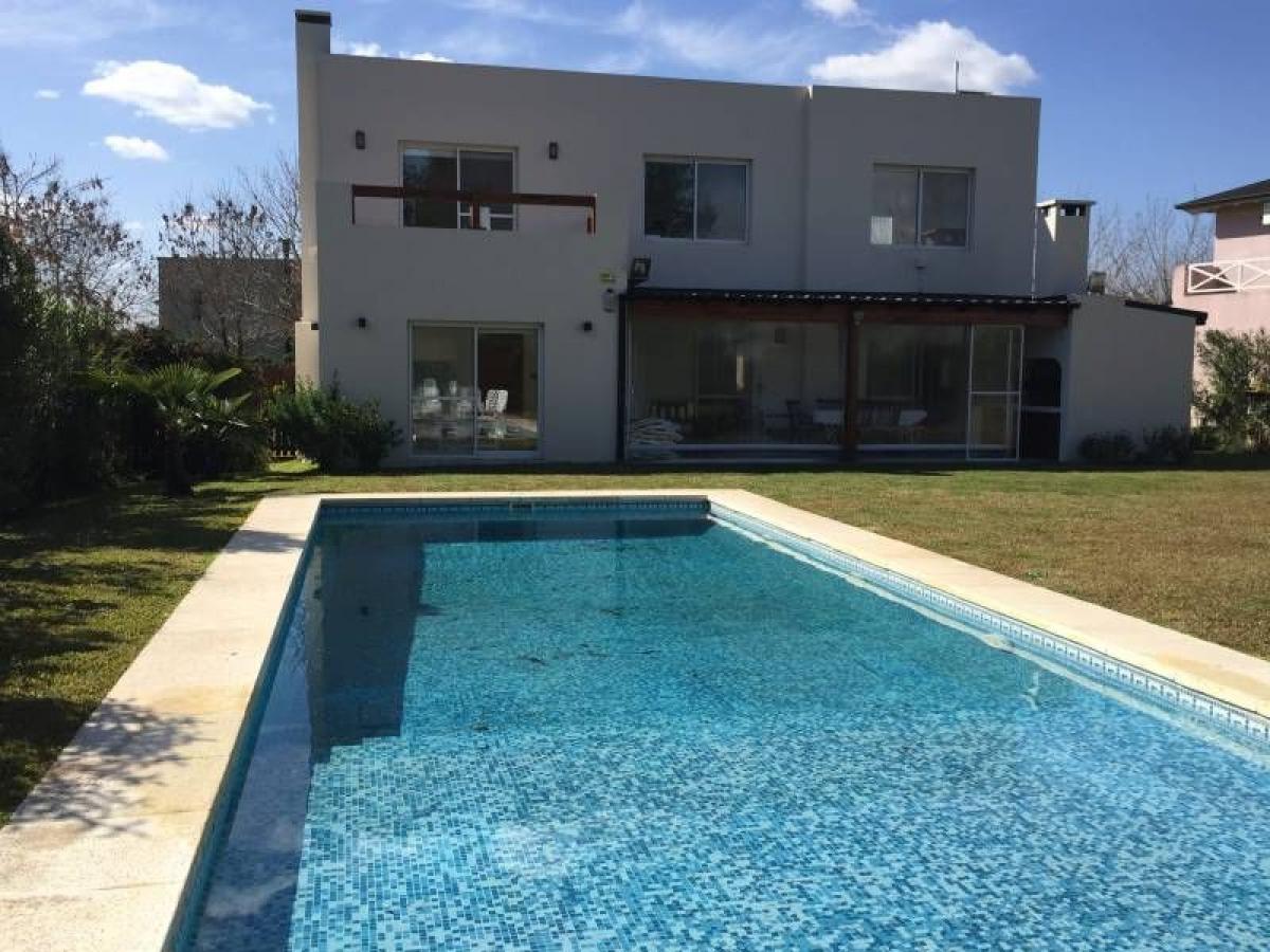 2 bedrooms House in Tigre, Argentina No. 64031