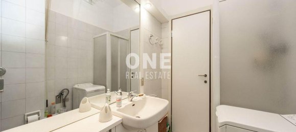 2 rooms Apartment in Milan, Italy No. 247775 18