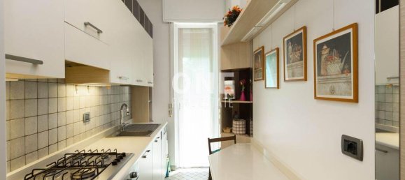 2 rooms Apartment in Milan, Italy No. 247775 8