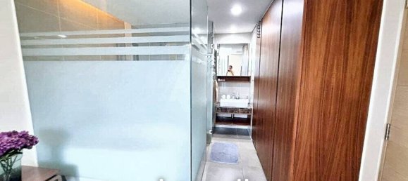 2 bedrooms Condo in Bangkok, Thailand No. 24262 3