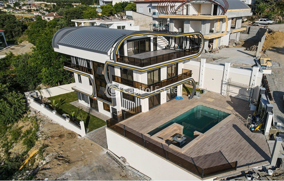 Villa 1+4 in Antalya, Turkey No. 6566