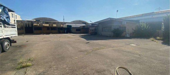 Lagerhaus in Limbiate, Italy 3700m², Nr. 64843 14