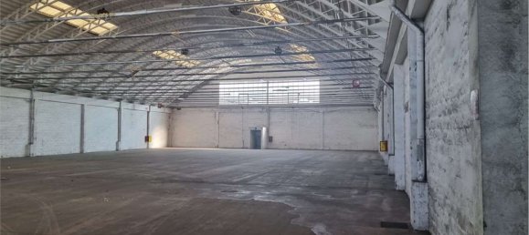 Lagerhaus in Limbiate, Italy 3700m², Nr. 64843 42